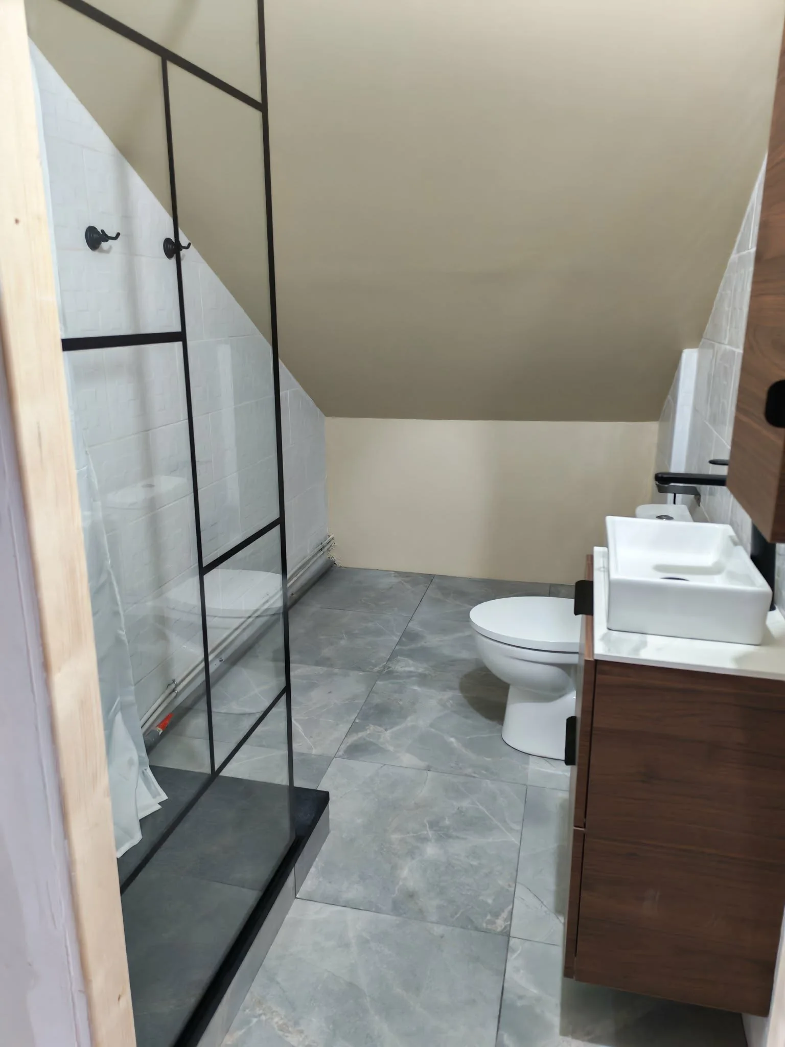 Salle de bain après rénovation complète par Full Renov